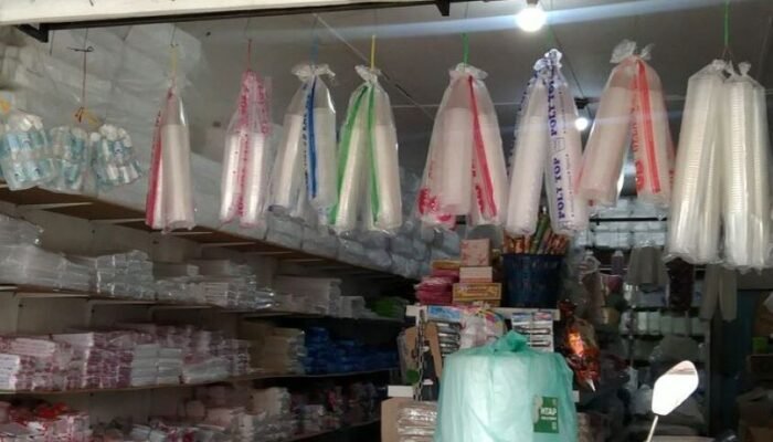 Kenaikan Harga Plastik Kota Sukabumi Memberatkan Pedagang dan UMKM