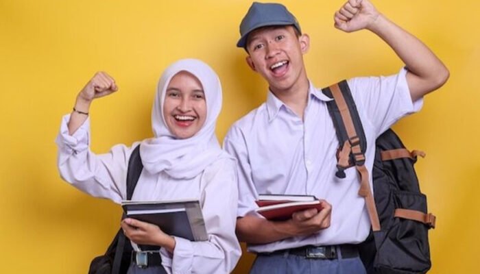 Sudah Pernah Memimpin Menjadi Ketua OSIS, Masa Masih Ragu Lanjut Kuliah? Ini Solusinya