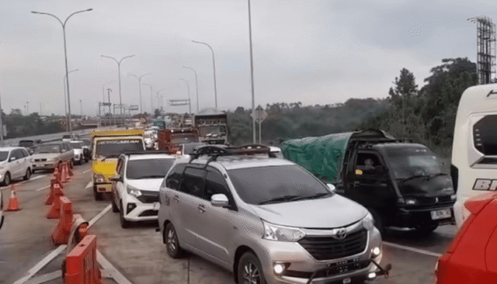Libur Panjang Picu Lonjakan Kendaraan ke Sukabumi
