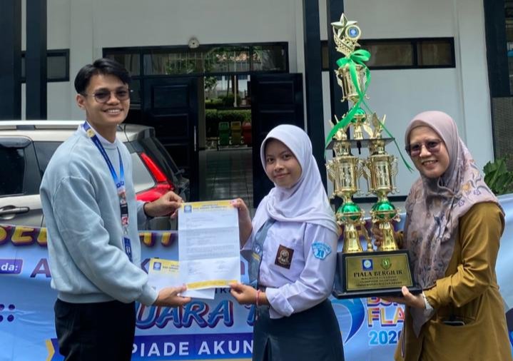 Dari Sukabumi untuk Prestasi, Amyra Raih Juara 1 Olimpiade Akuntansi | Doc. Istimewa