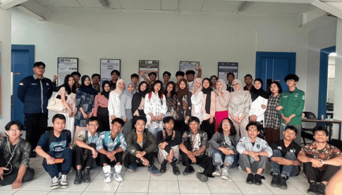 Study Club HIMASI Ngobar Frontend: Bangun Website Interaktif