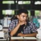 Kuliah Sambil Kerja: Realistis atau Sekadar Tren?