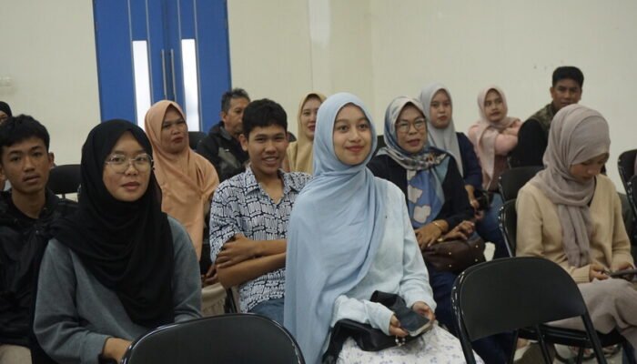 Penerima Beasiswa Ikuti Seminar Parenting Beri Pemahaman Baru Calon Mahasiswa