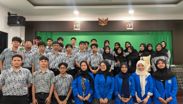 Pelatihan Power BI di SMKN 2 Sukabumi Berlangsung Interaktif