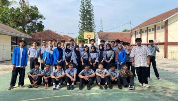 Microsoft Power BI Jadi Media Pembelajaran Analisis Data untuk Siswa SMKN 2 Kota Sukabumi
