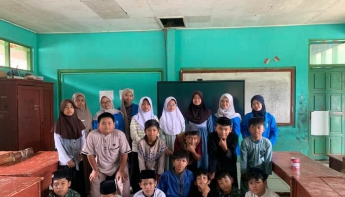 Dari Uang Jajan Menjadi Tabungan Masa Depan: Mahasiswa UBSI Beri Edukasi Keuangan SDN Pamoyanan