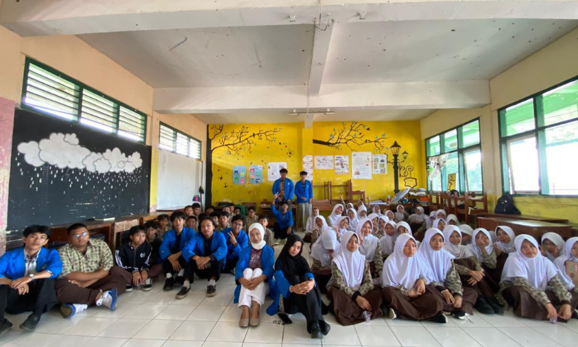 Pengabdian kepada masyarakat mahasiswa tanamkan cinta tanah air