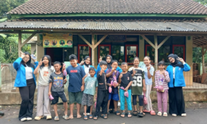 Mahasiswa Informatika Gelar Pelatihan Canva untuk Tingkatkan Kreativitas dan Literasi Digital Anak