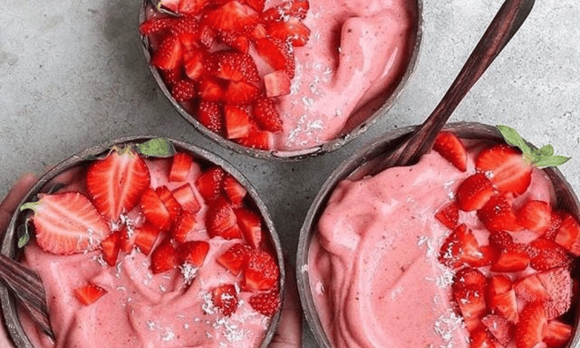 Frozen Fruit Bowl, Dessert Viral yang Menyegarkan