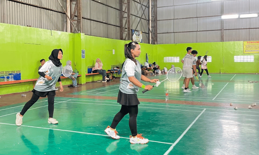 Pertandingan Ina dan Devina merebutkan juara 3 ganda putri | Doc. Istimewa