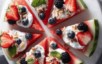 Watermelon Pizza, Kreasi Buah Segar untuk Cuaca Panas