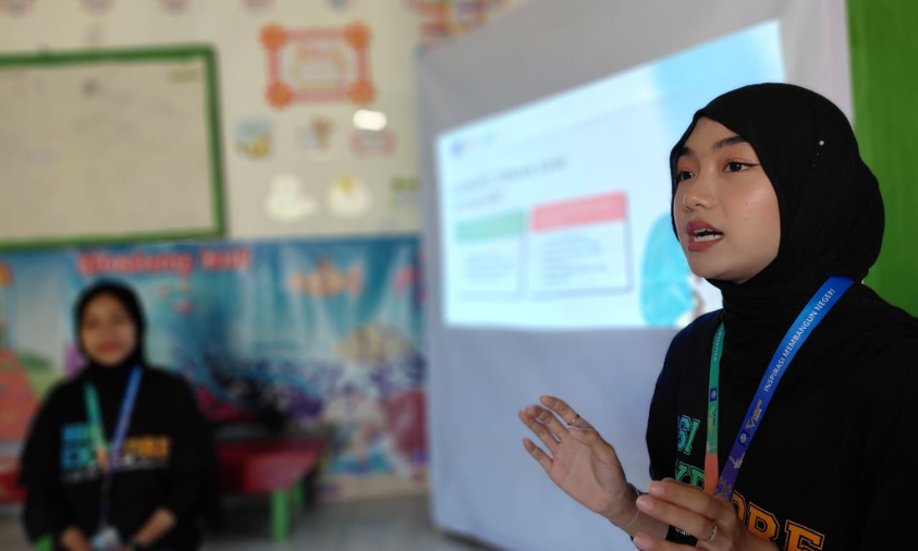 Kolaborasi Mahasiswa dan Masyarakat di Ujunggenteng