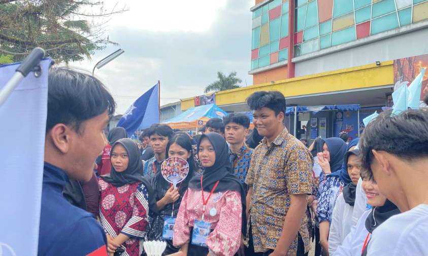 Penjelasan seputar kegiatan UKM Bulutangkis kepada mahasiswa baru | Doc. Istimewa