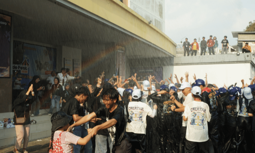 Ndazone Meriahkan PKKMB 2026 UBSI Sukabumi