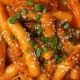 Tteokbokki, Jajanan Korea dengan Tekstur Kenyal dan Saus Pedas