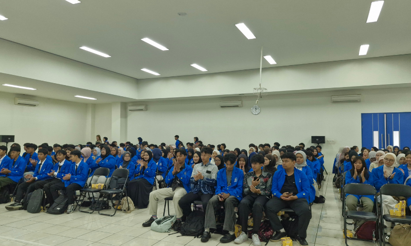 Seminar Wajib Entrepreneur, Bekali Mahasiswa dengan Wawasan Bisnis